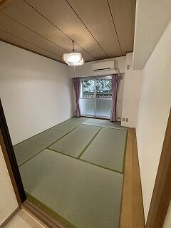 ハイラーク本牧　1階角部屋