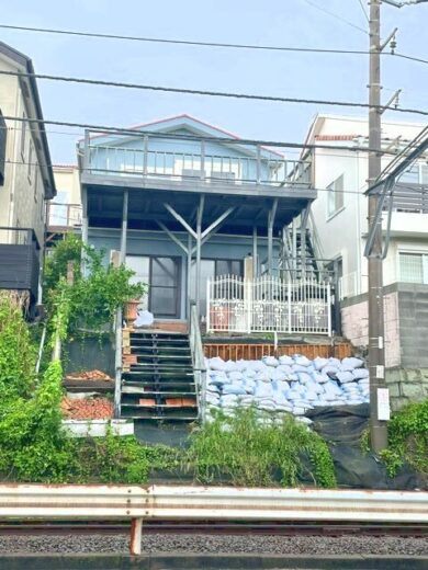 七里ヶ浜駅 徒歩1分のフルリノベ中古住宅