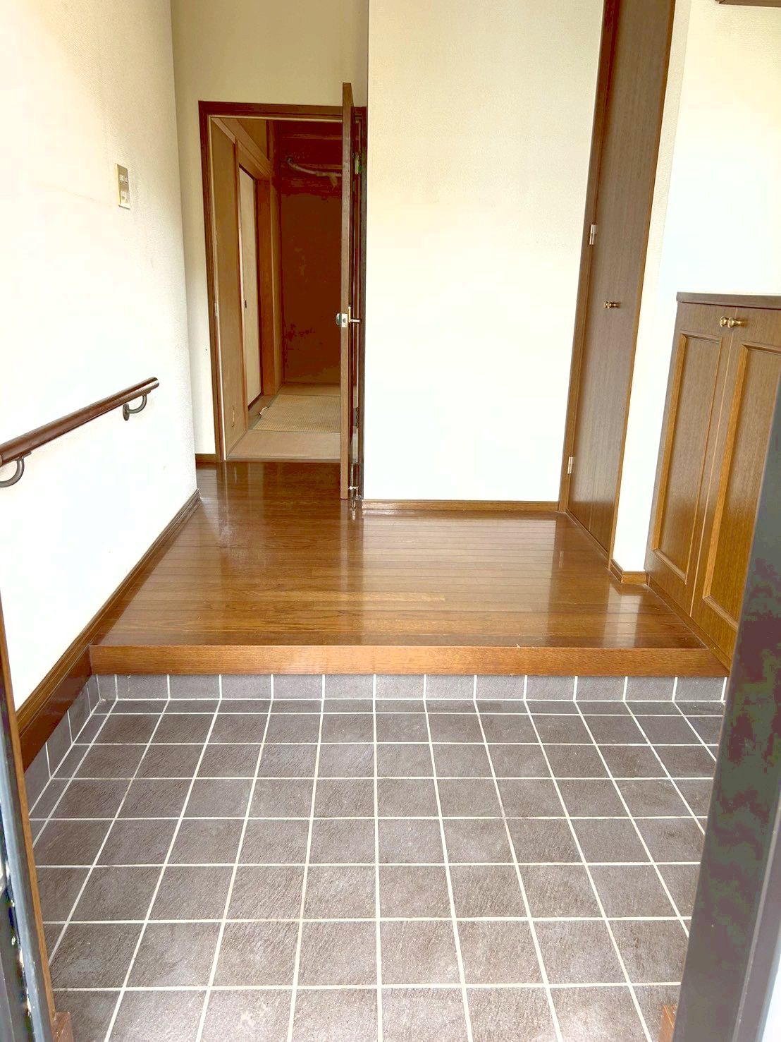 七里ガ浜東5丁目　大型中古住宅