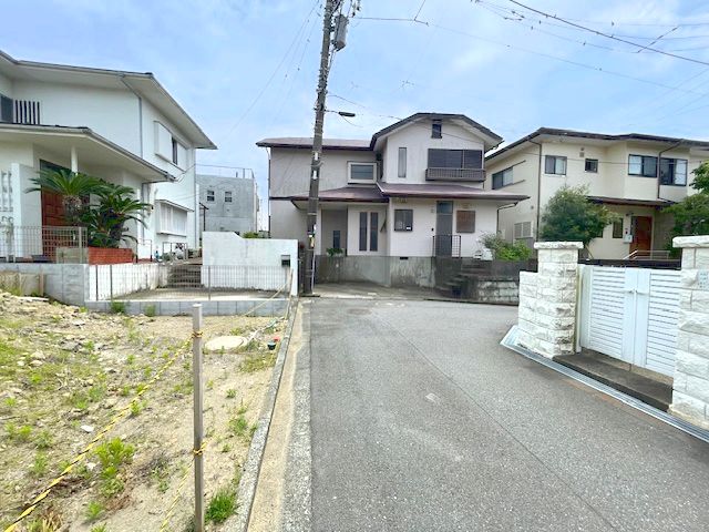 腰越1丁目 売土地 2区画