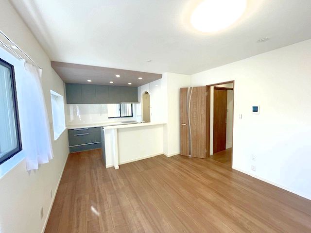 稲村ガ崎2丁目 リフォーム済！戸建
