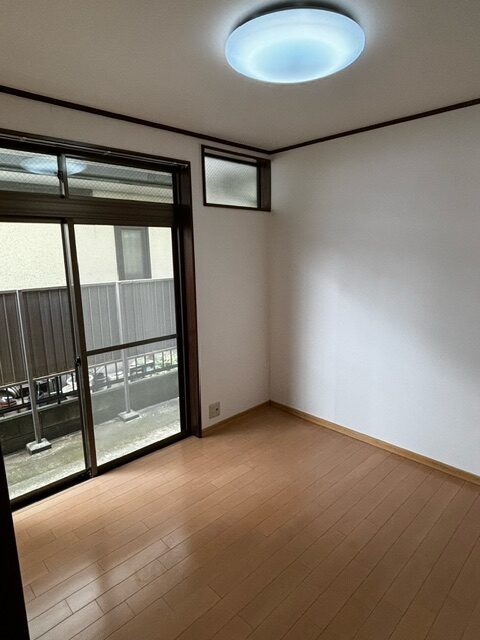 シーサイドテラス腰越　１階角部屋