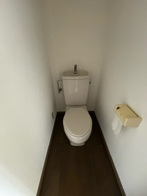 フラット七里　3階