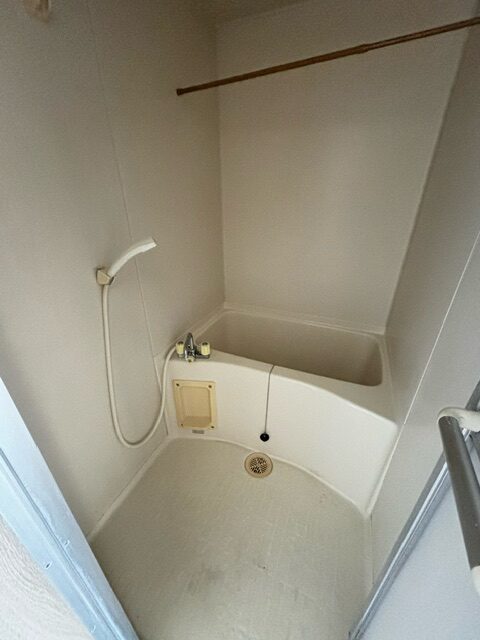 フラット七里　3階