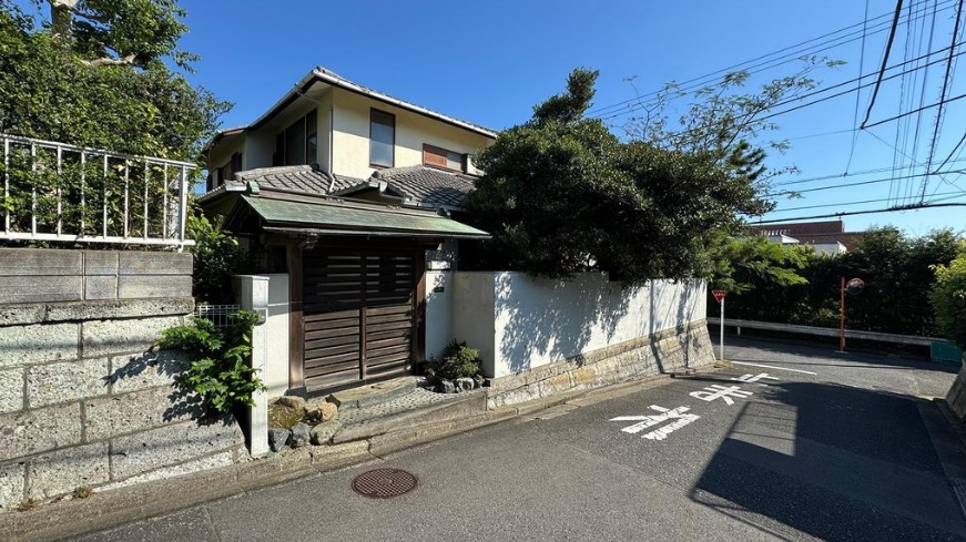 南西角地 99坪 整形地（七里ガ浜東）