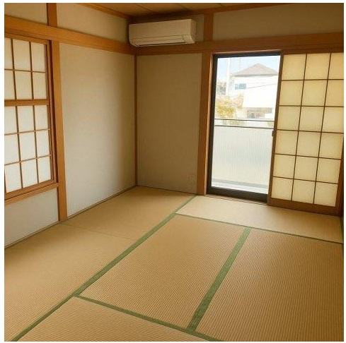 ガレージ付き津西中古住宅