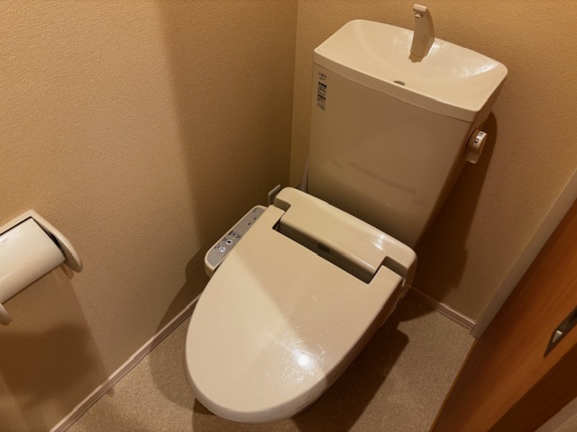 メゾンコート七里ガ浜　2階角部屋