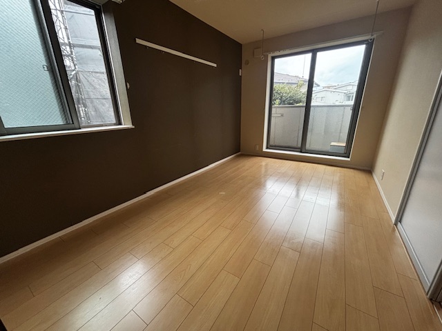 メゾンコート七里ガ浜　2階角部屋