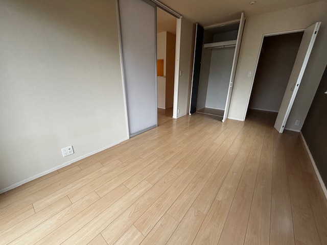 メゾンコート七里ガ浜　2階角部屋