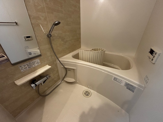 メゾンコート七里ガ浜　2階角部屋