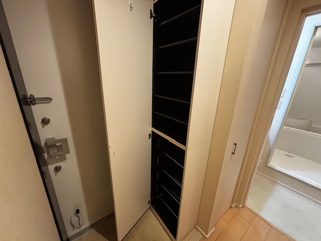 メゾンコート七里ガ浜　2階角部屋