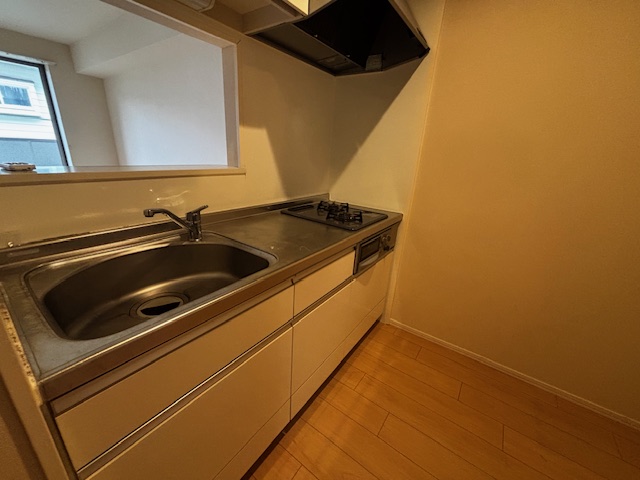 メゾンコート七里ガ浜　2階角部屋