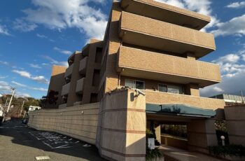 鎌倉七里ガ浜パーク・ホームズ ☆角部屋・ペット相談