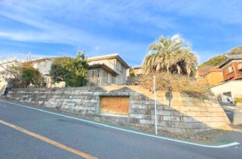 稲村ガ崎5丁目 東南角地100坪