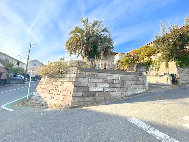 稲村ガ崎5丁目 東南角地100坪