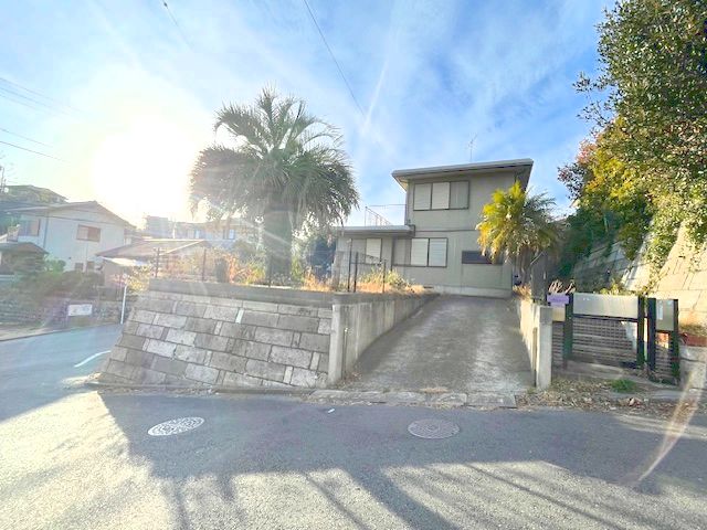 稲村ガ崎5丁目 東南角地100坪