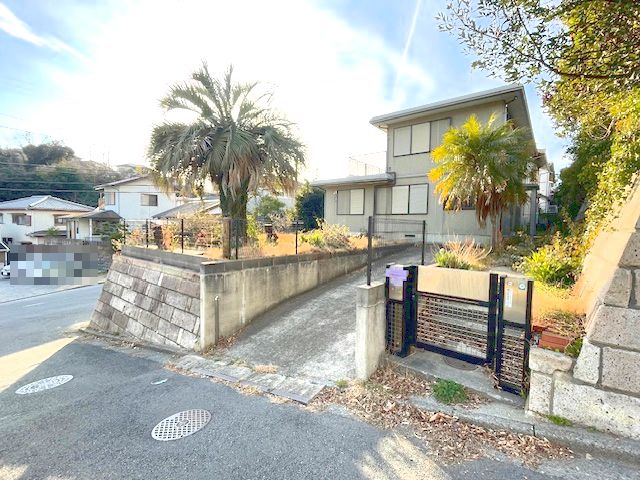 稲村ガ崎5丁目 東南角地100坪